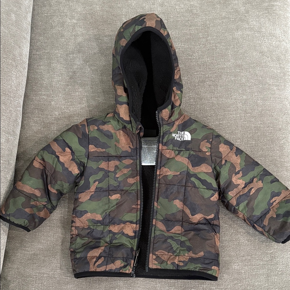 North Face reversible Camouflage fleece Jacket 12-18 months